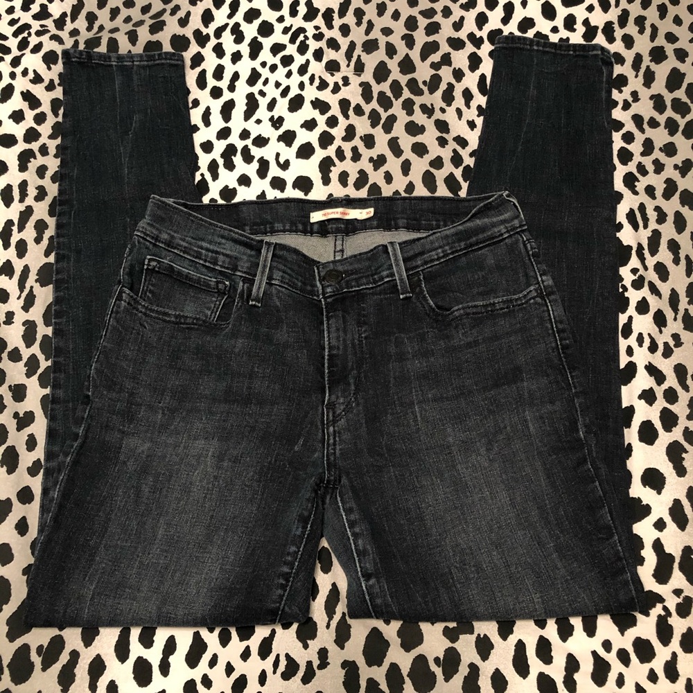 Levi’s Women’s 710 Super Skinny Jeans